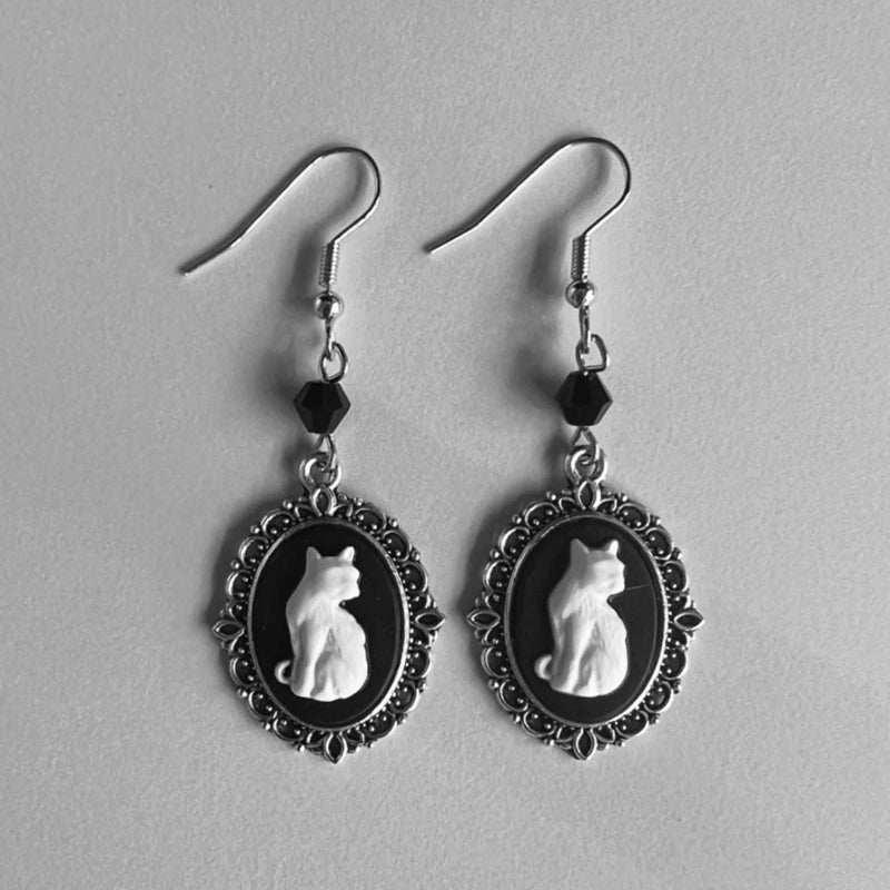 1pair Gothic Retro Portrait Black Dangle Earrings Palace Style Birthday Jewelry Gift for Women