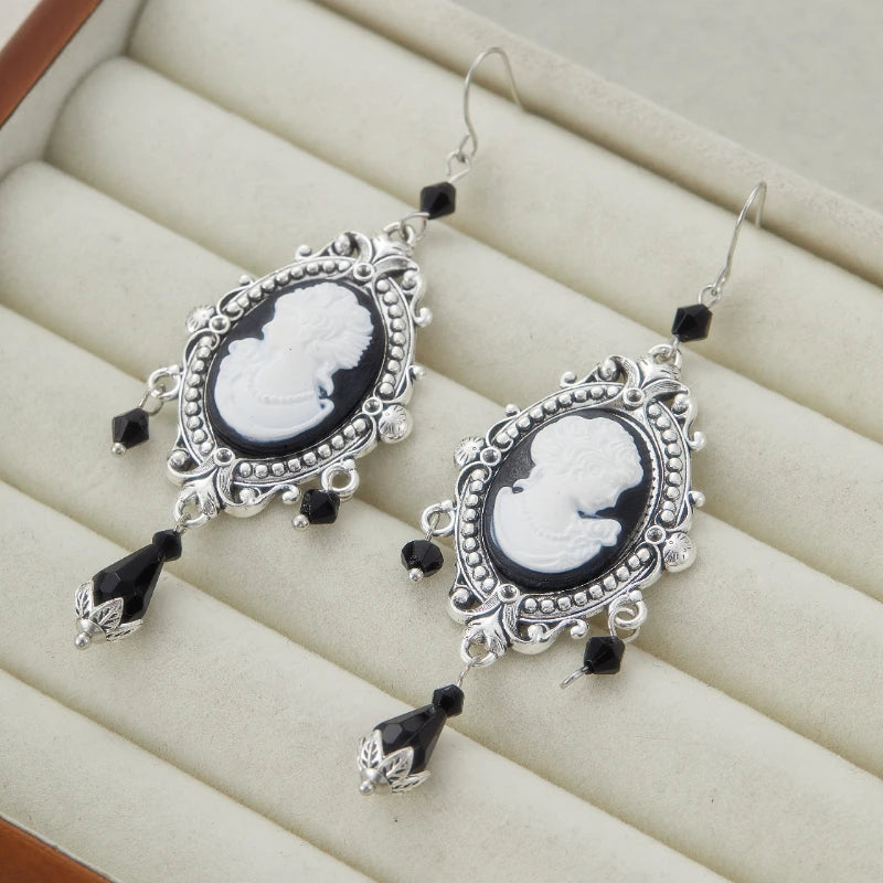 1pair Gothic Retro Portrait Black Dangle Earrings Palace Style Birthday Jewelry Gift for Women